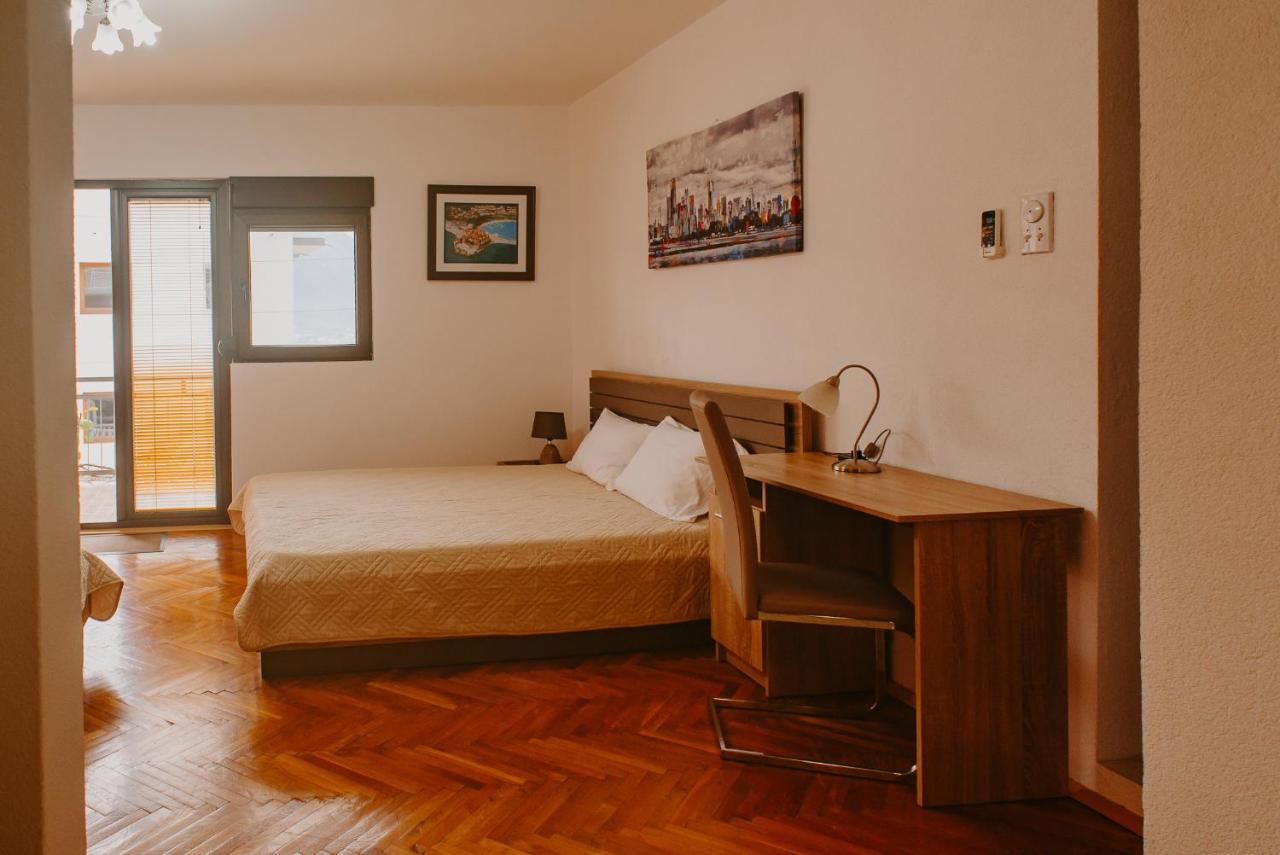 Azure Adriatic Apartment Котор Екстериор снимка