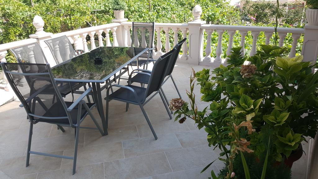 Azure Adriatic Apartment Котор Екстериор снимка