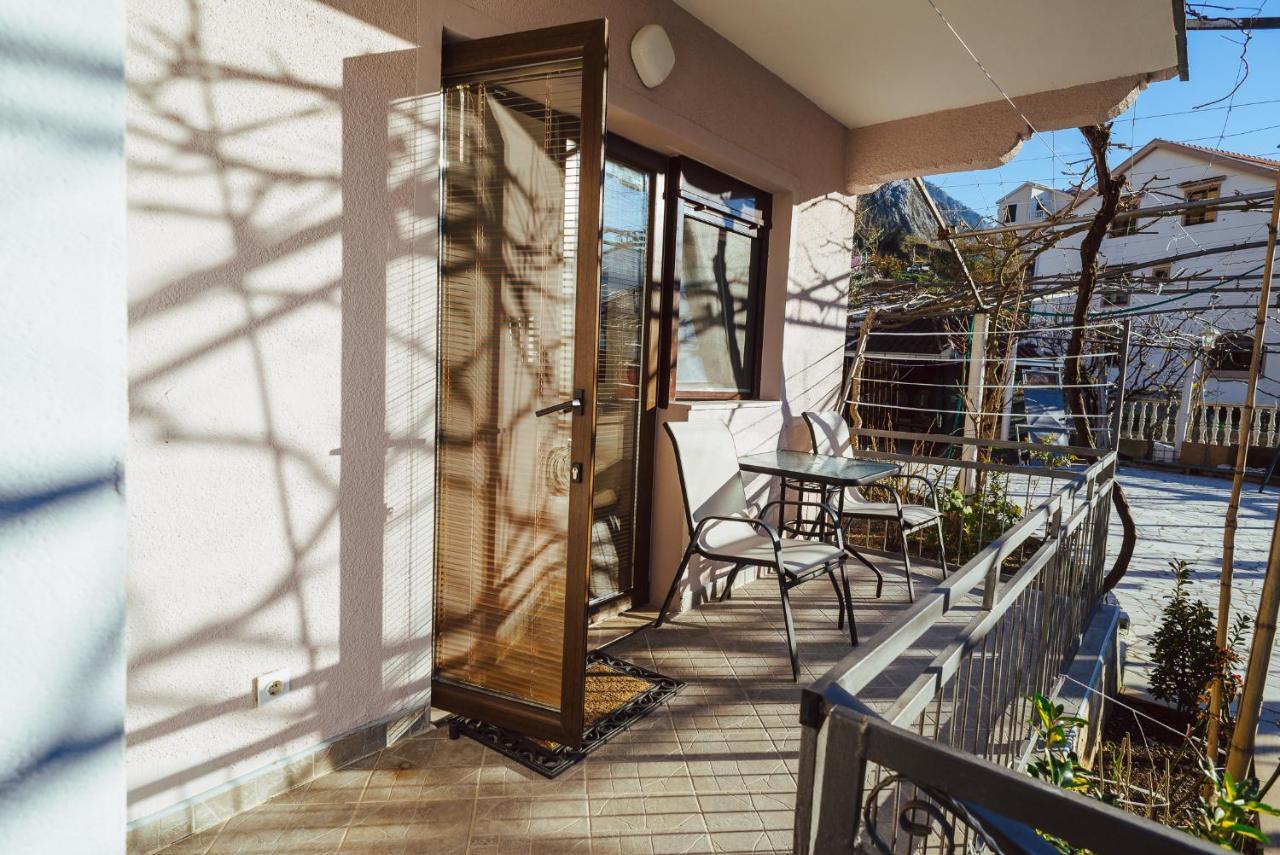 Azure Adriatic Apartment Котор Екстериор снимка