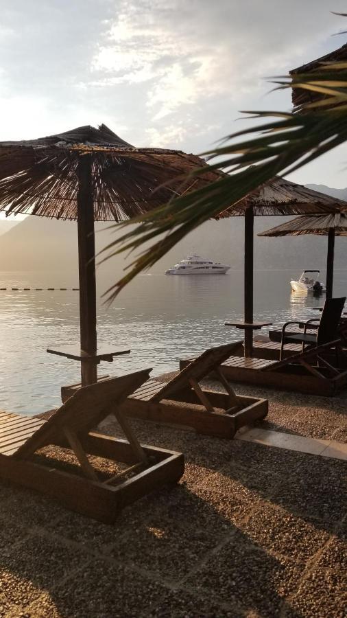 Azure Adriatic Apartment Котор Екстериор снимка
